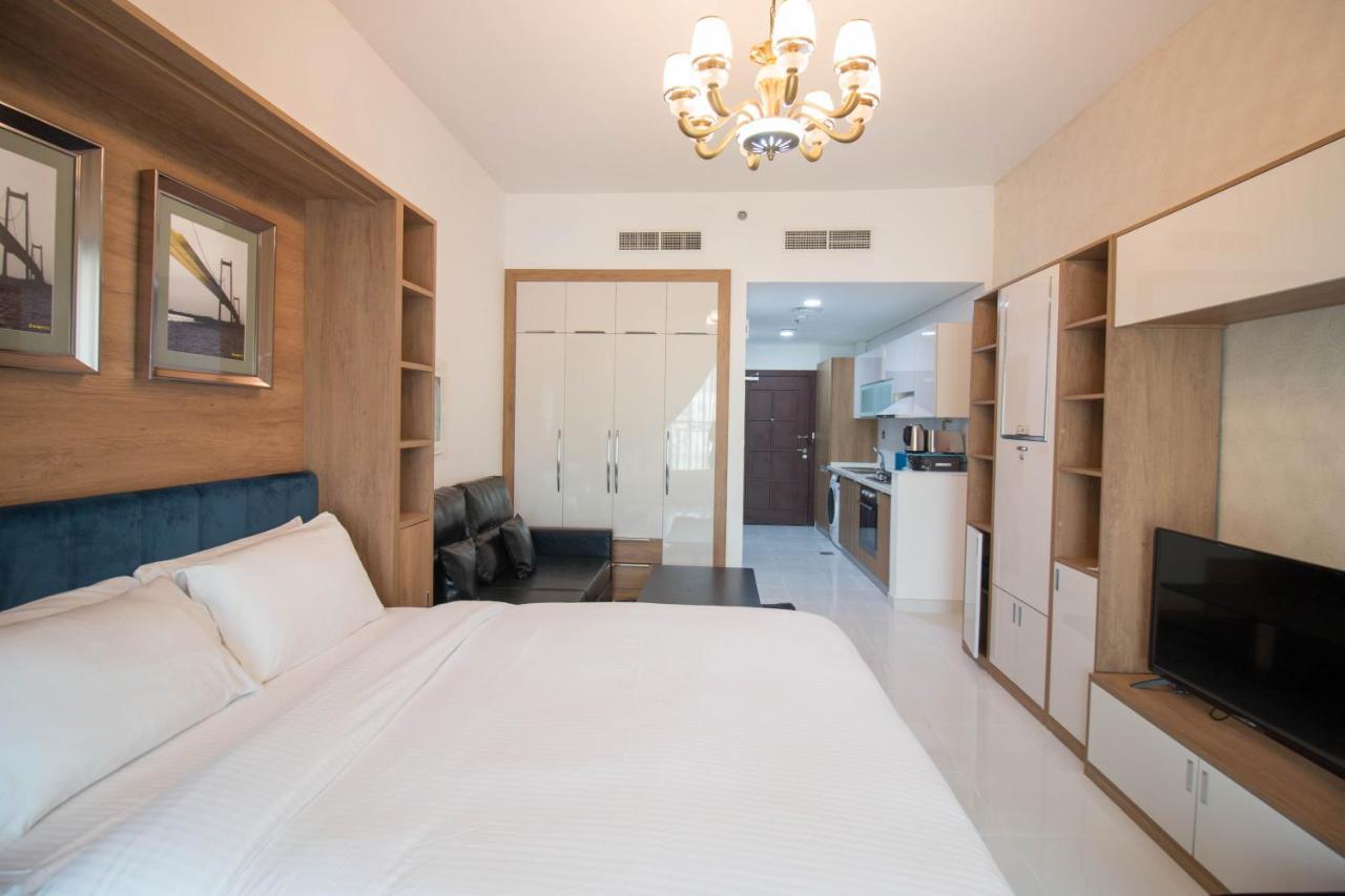 Furnished Studio, Close To All Amenties! - Resortz 11 迪拜 外观 照片